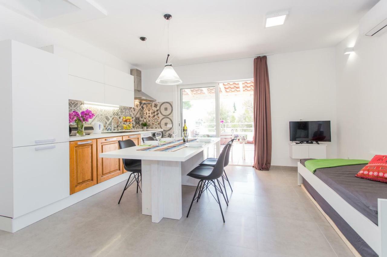 Beachside Villa Marko Milna  Exterior photo